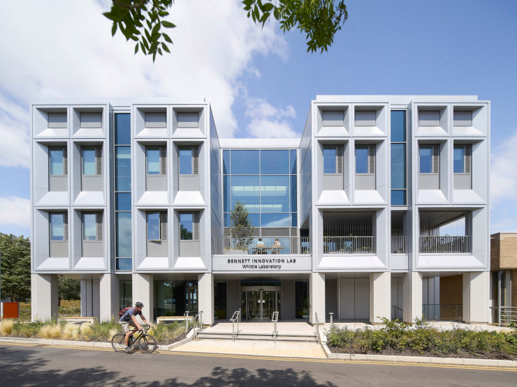 Le nouveau Laboratoire Whittle de l’Université de Cambridge est inauguré par Sa Majesté le roi Charles III