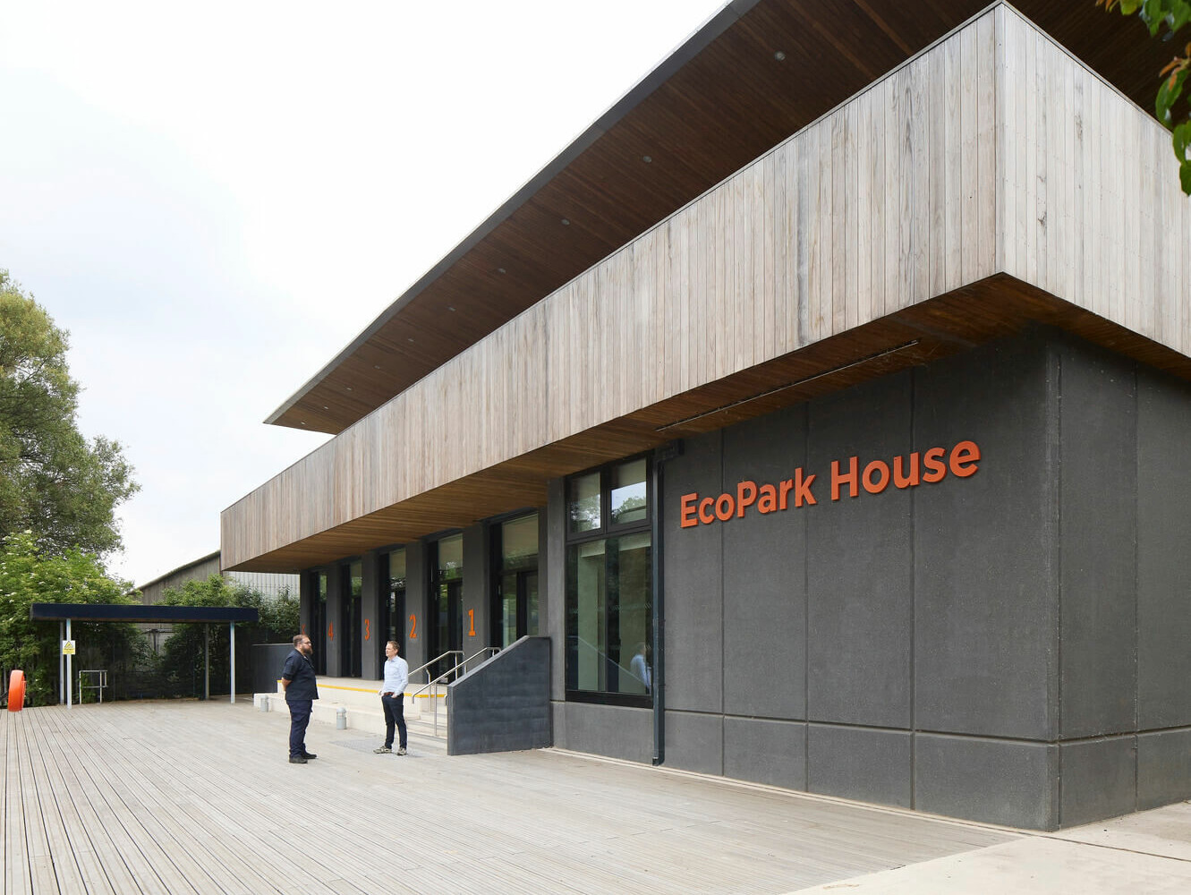 EcoPark House at the Edmonton EcoPark North London Heat and Power Project opens / GRIMSHAW