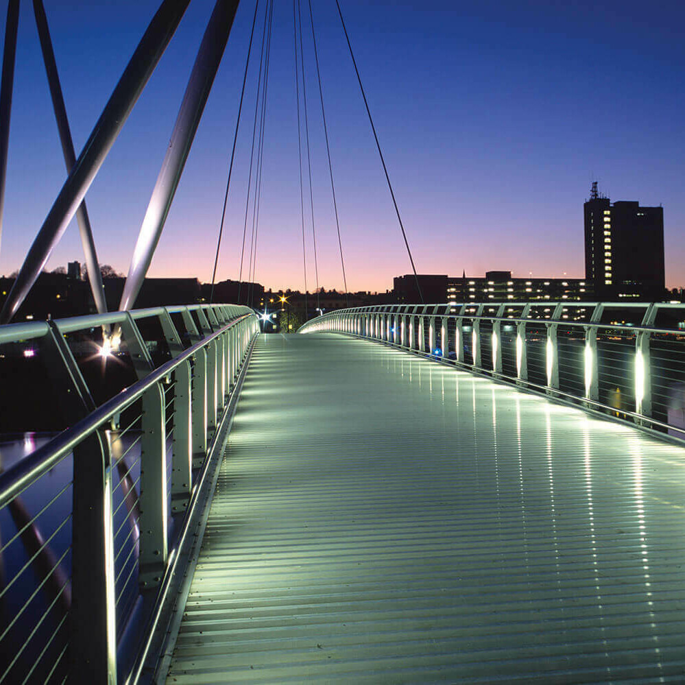 Newport City Footbridge / GRIMSHAW