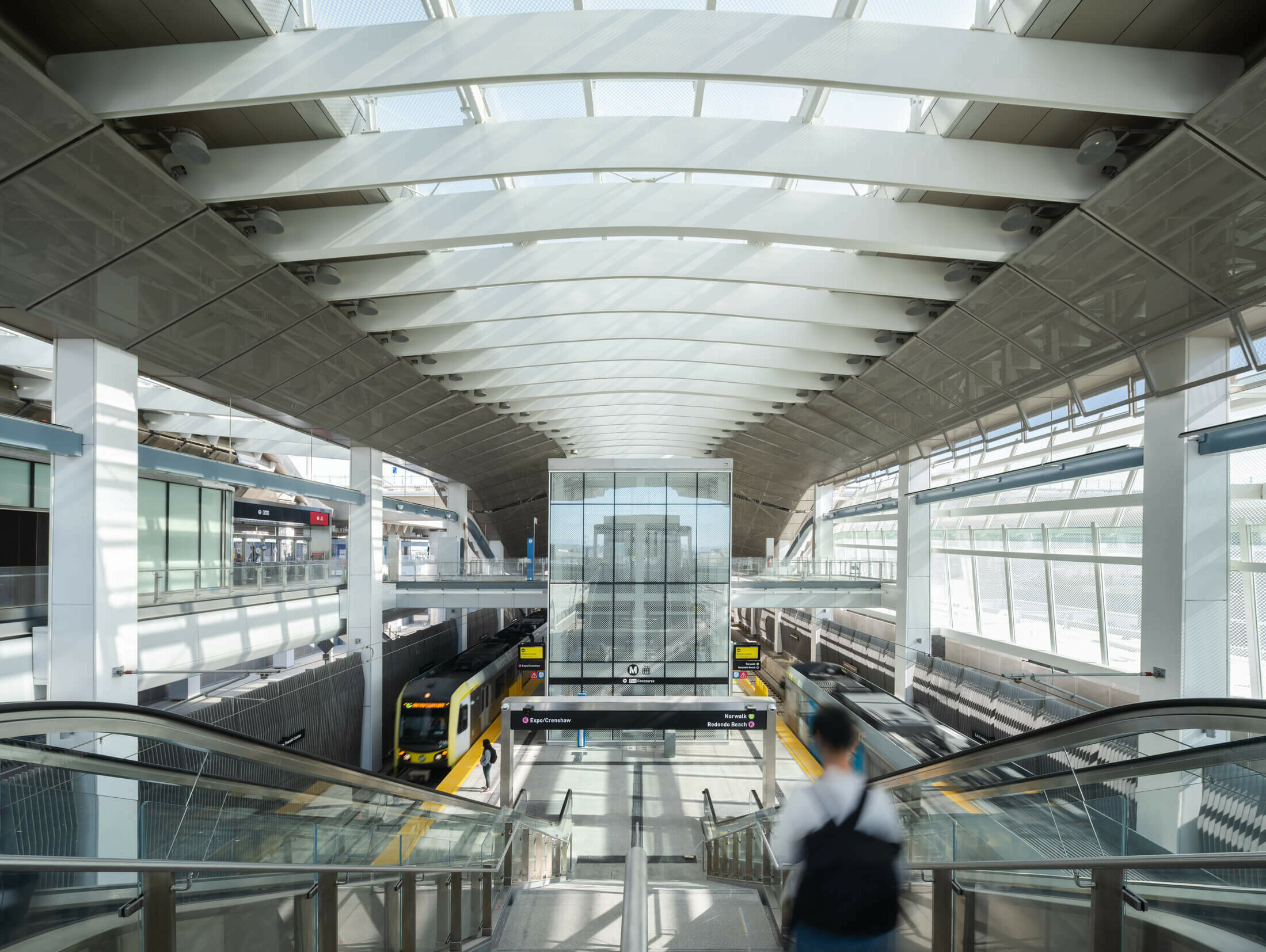 LAX/Metro Transit Center / GRIMSHAW