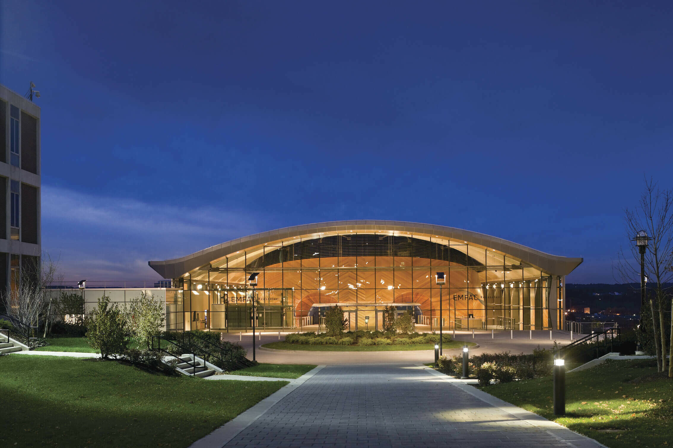 Experimental Media and Performing Arts Center (EMPAC) / GRIMSHAW