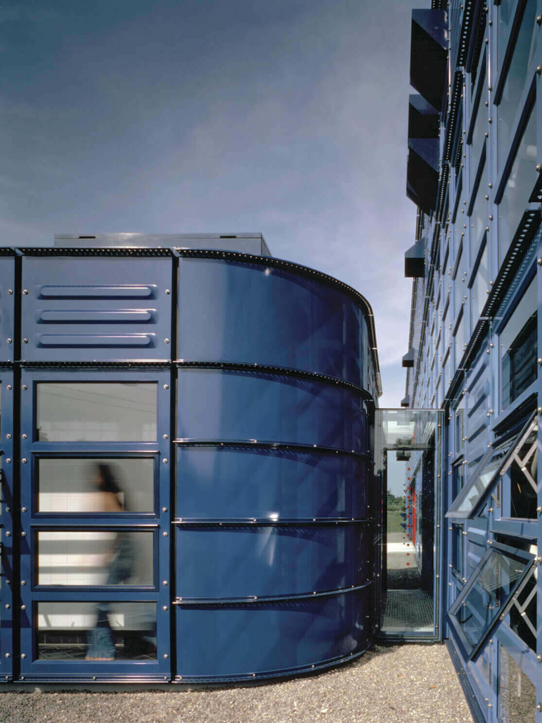 Herman Miller Chippenham: Cladding System / GRIMSHAW