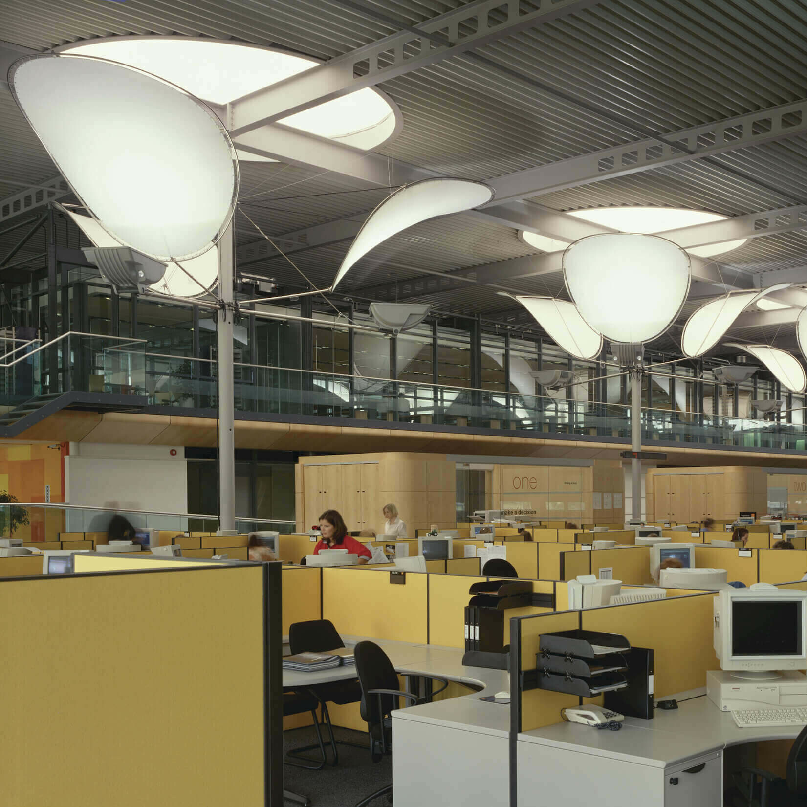Orange Operational Centre and Customer Service Facilities / GRIMSHAW