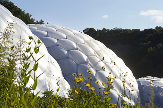 Sir Nicholas Grimshaw awarded The Royal Gold Medal for Architecture / GRIMSHAW