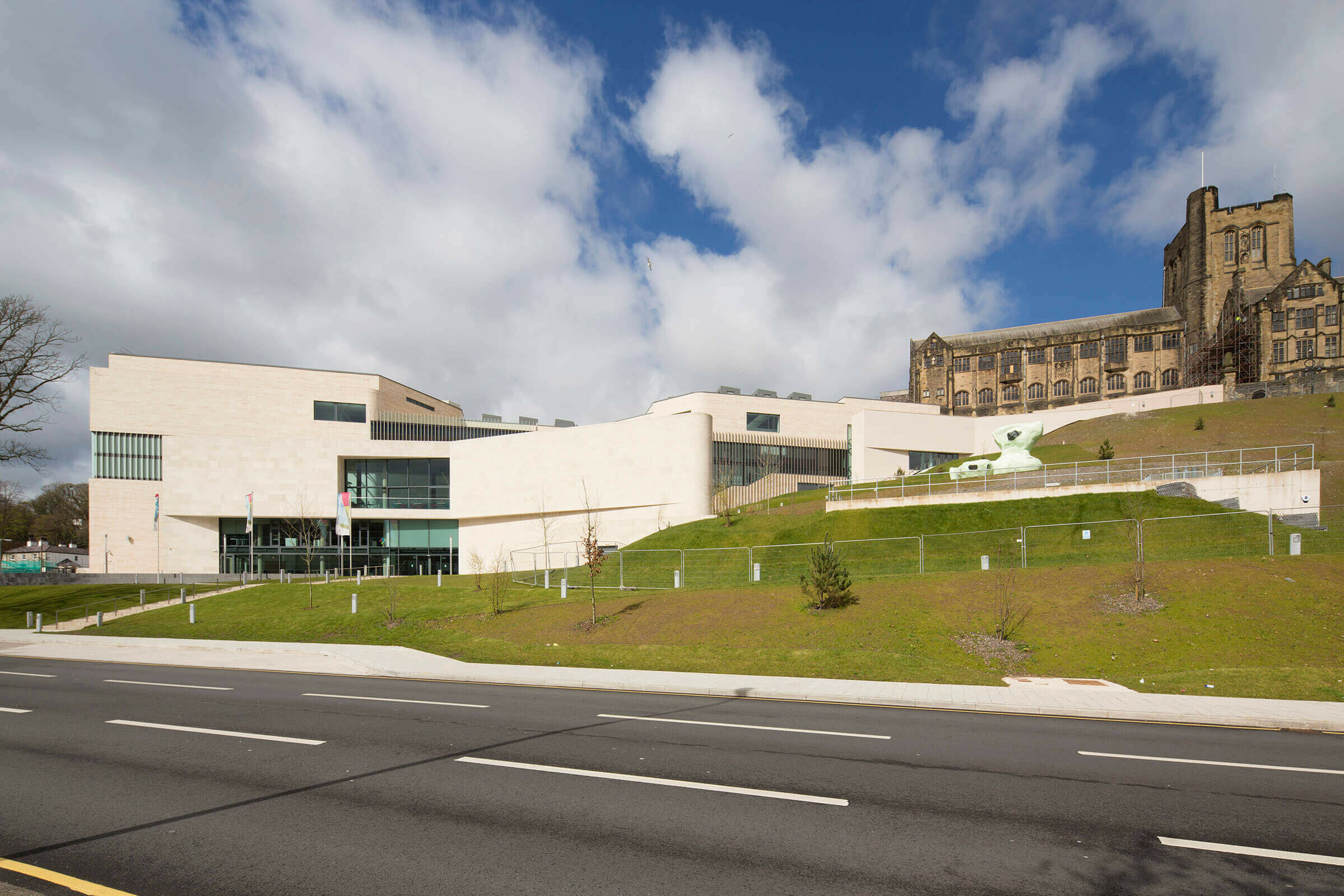 University of Bangor Arts and Innovation Centre / GRIMSHAW
