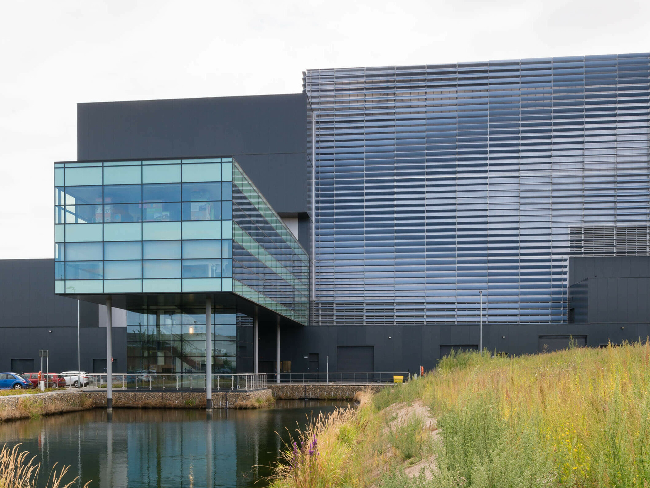 SUEZ Energy from Waste Facility / GRIMSHAW
