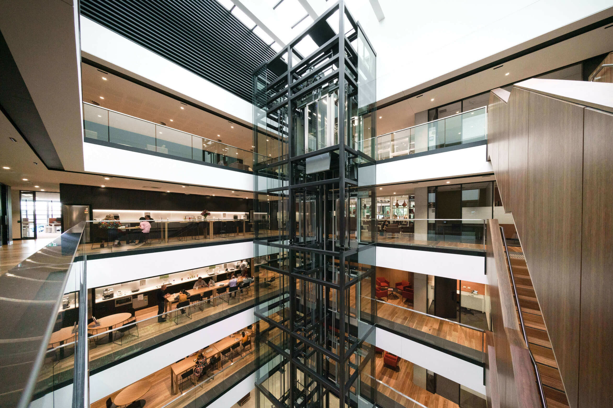 F23 Administration Building / GRIMSHAW