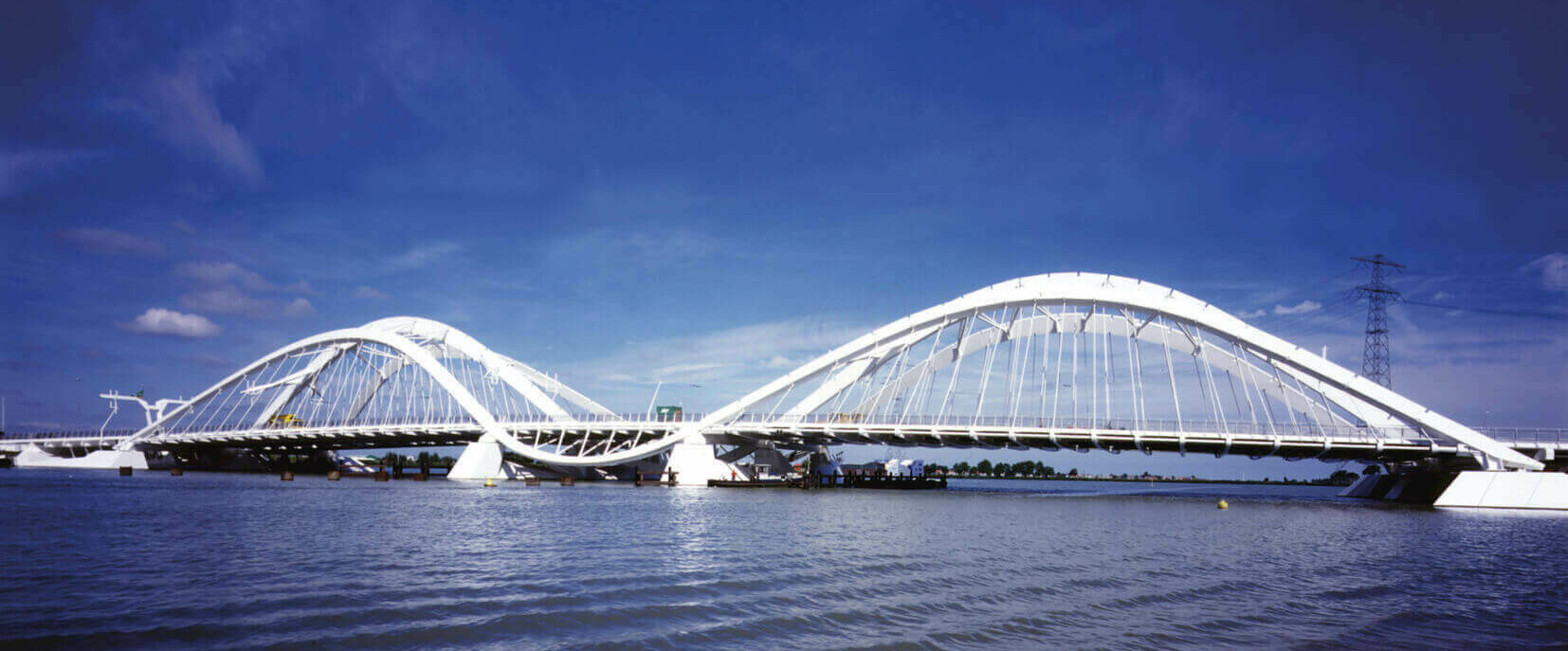 Enneüs Heerma Bridge / GRIMSHAW