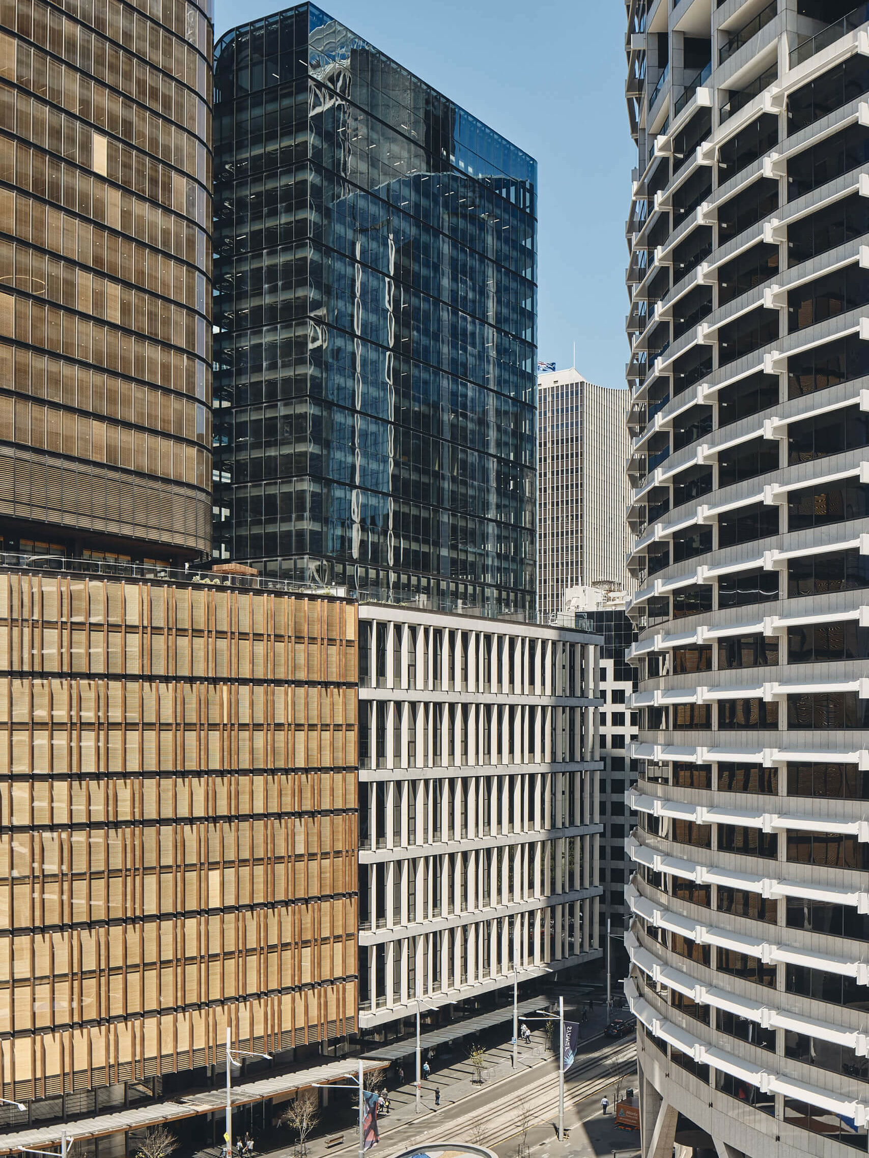 Poly Centre, 210 George Street / GRIMSHAW
