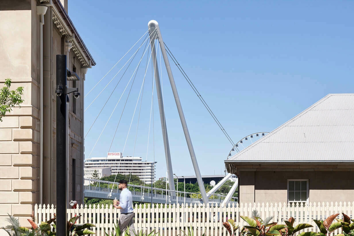 Neville Bonner Bridge / GRIMSHAW