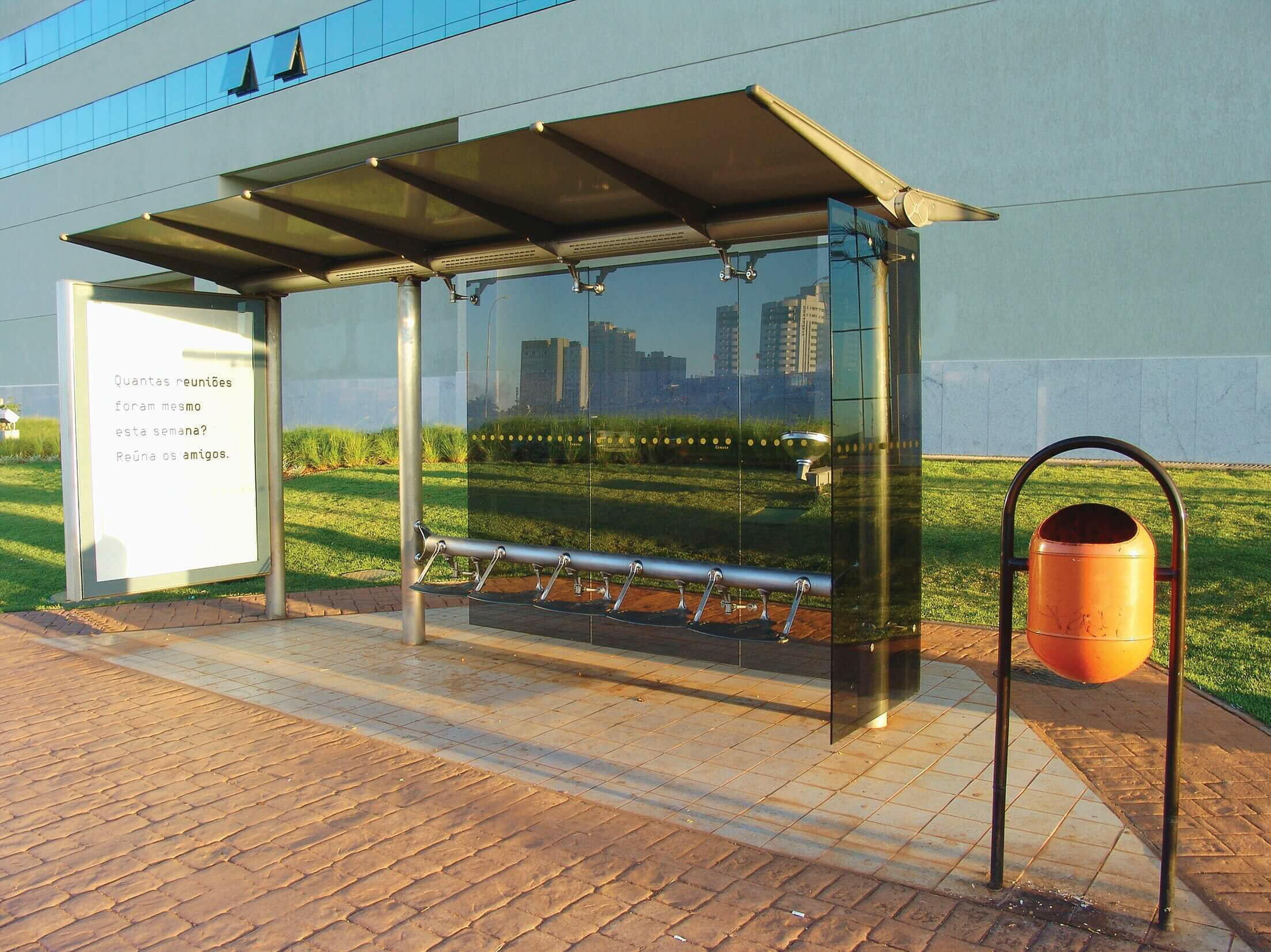JCDecaux Line 1 / GRIMSHAW