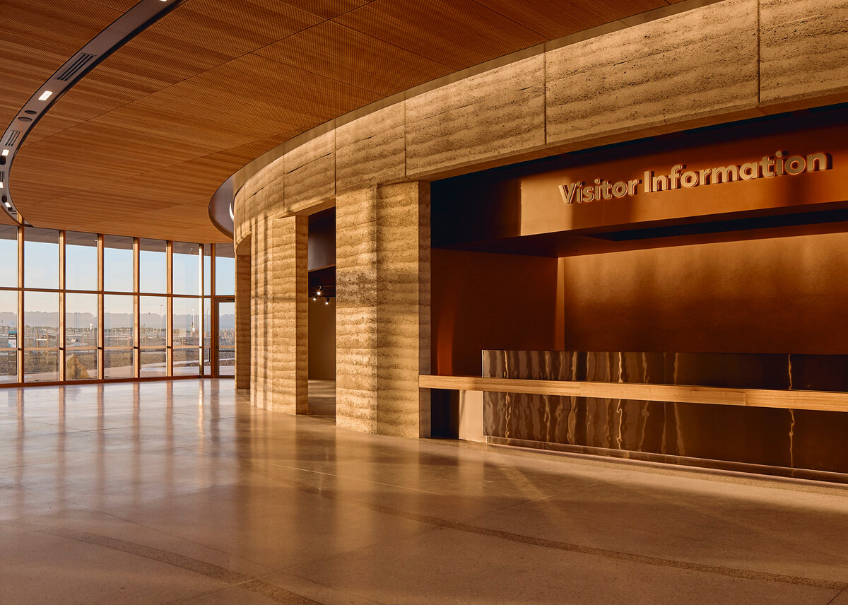 Keerray Woorroong Visitor Centre opens / GRIMSHAW