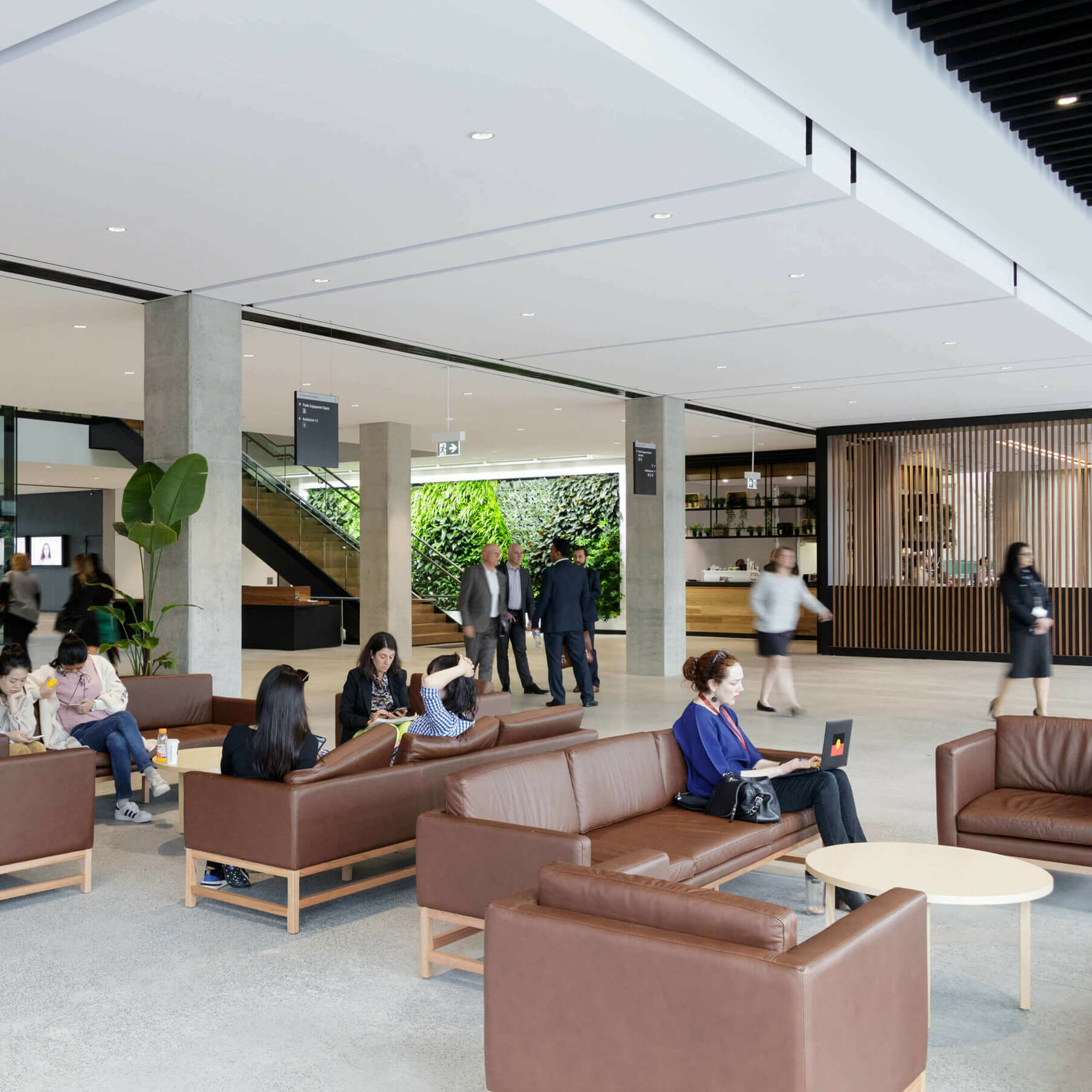 F23 Administration Building / GRIMSHAW