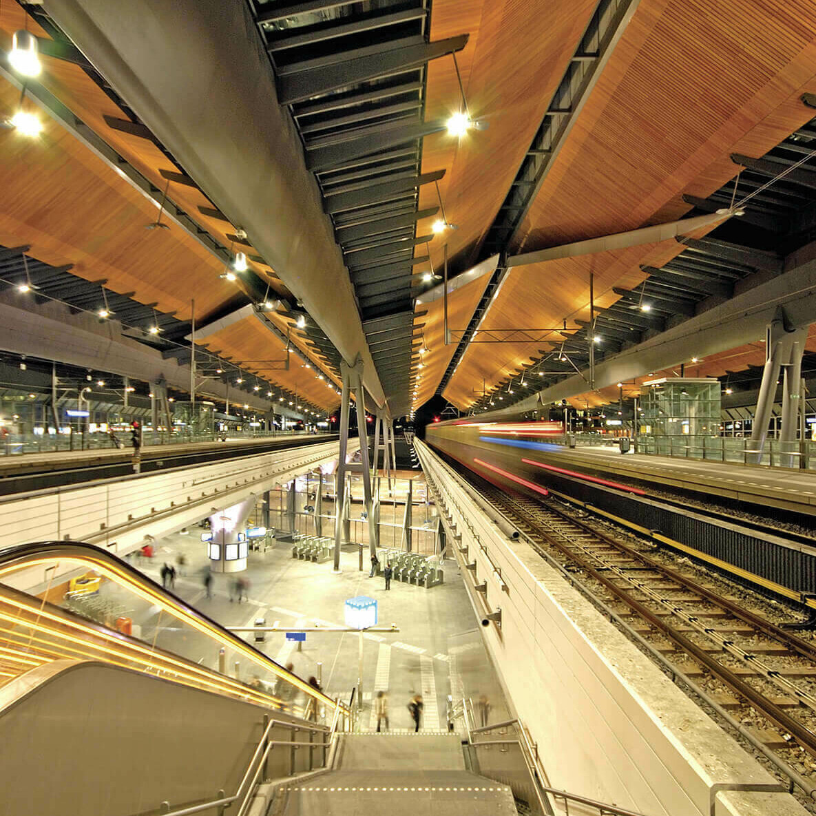 Bijlmer ArenA Station / GRIMSHAW
