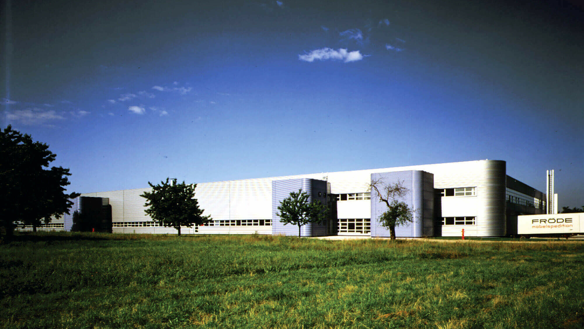 Vitra Furniture Factory / GRIMSHAW
