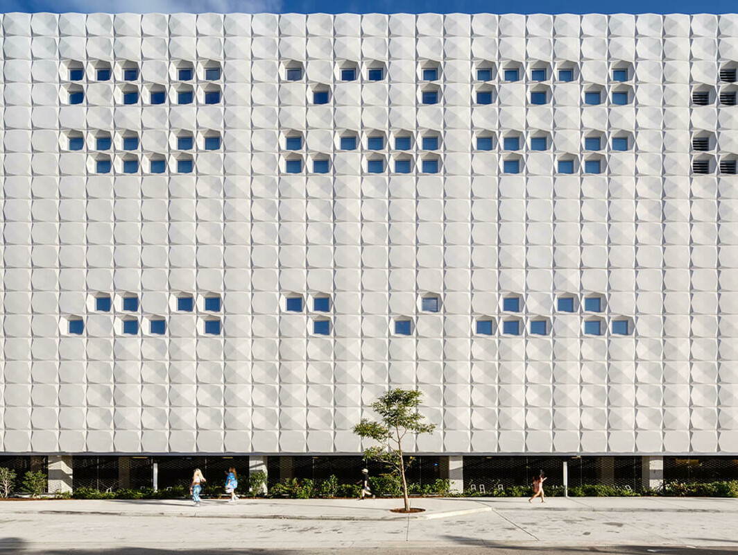 Phillip and Patricia Frost Museum of Science / GRIMSHAW