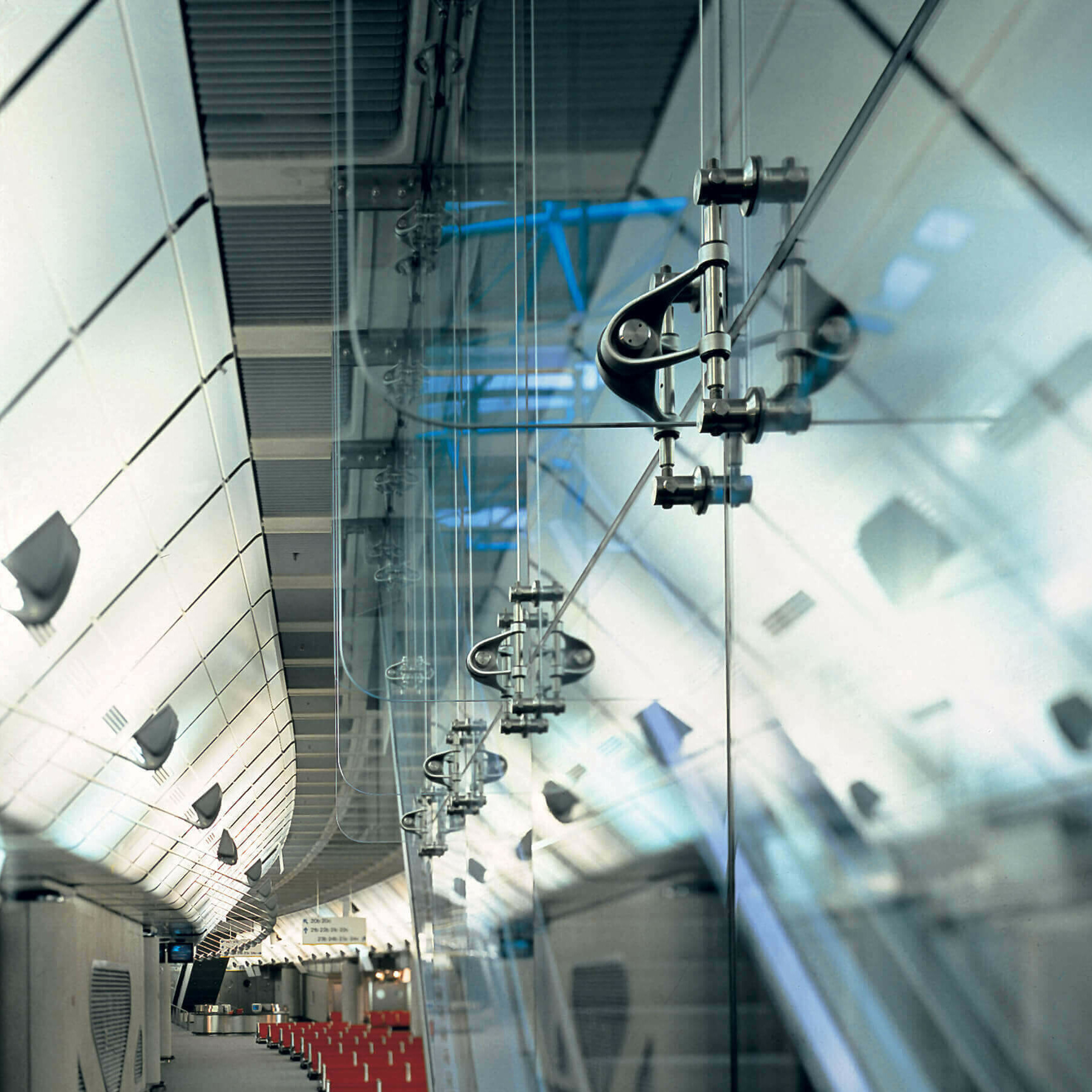 International Terminal Waterloo: Roof Glazing System and Components / GRIMSHAW