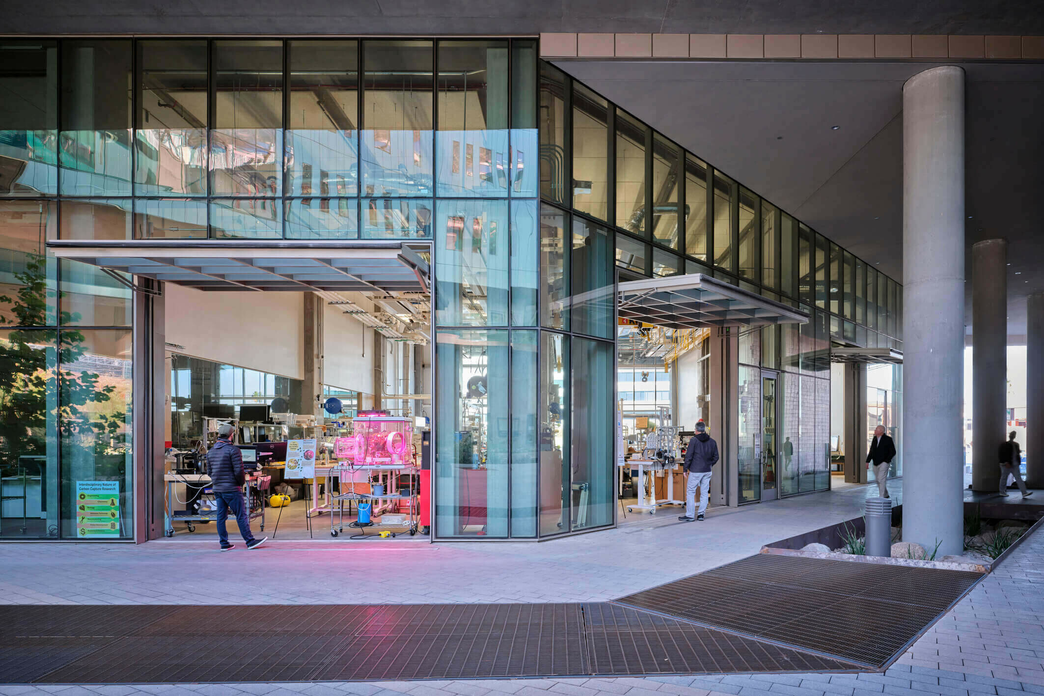The Rob and Melani Walton Center for Planetary Health at Arizona State University / GRIMSHAW