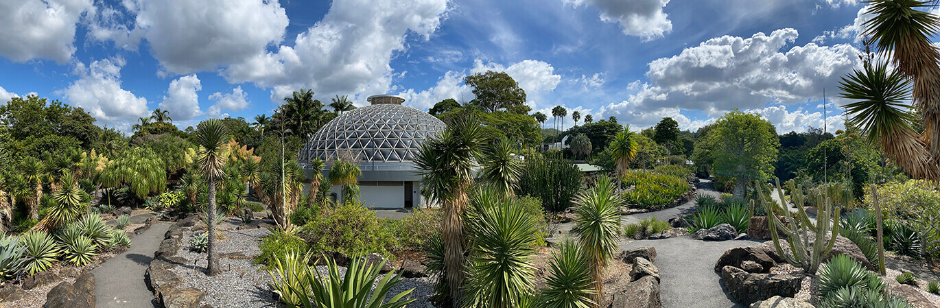 Tropical Dome / GRIMSHAW