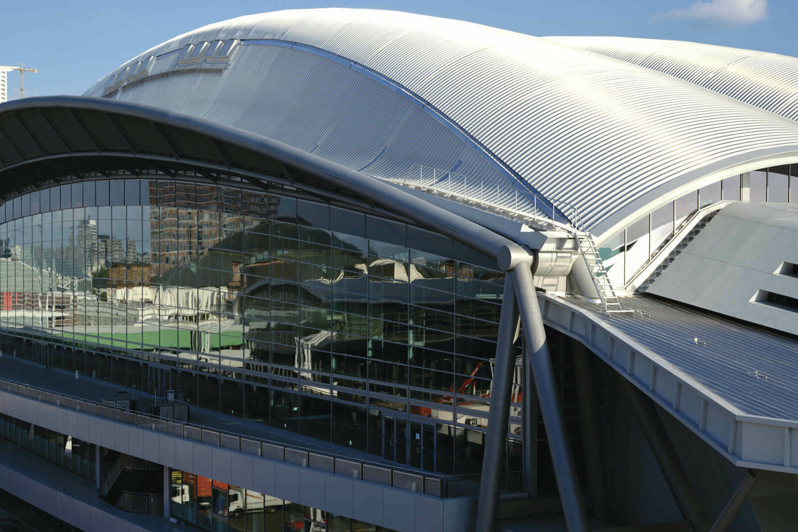 Frankfurt Trade Fair Hall / GRIMSHAW