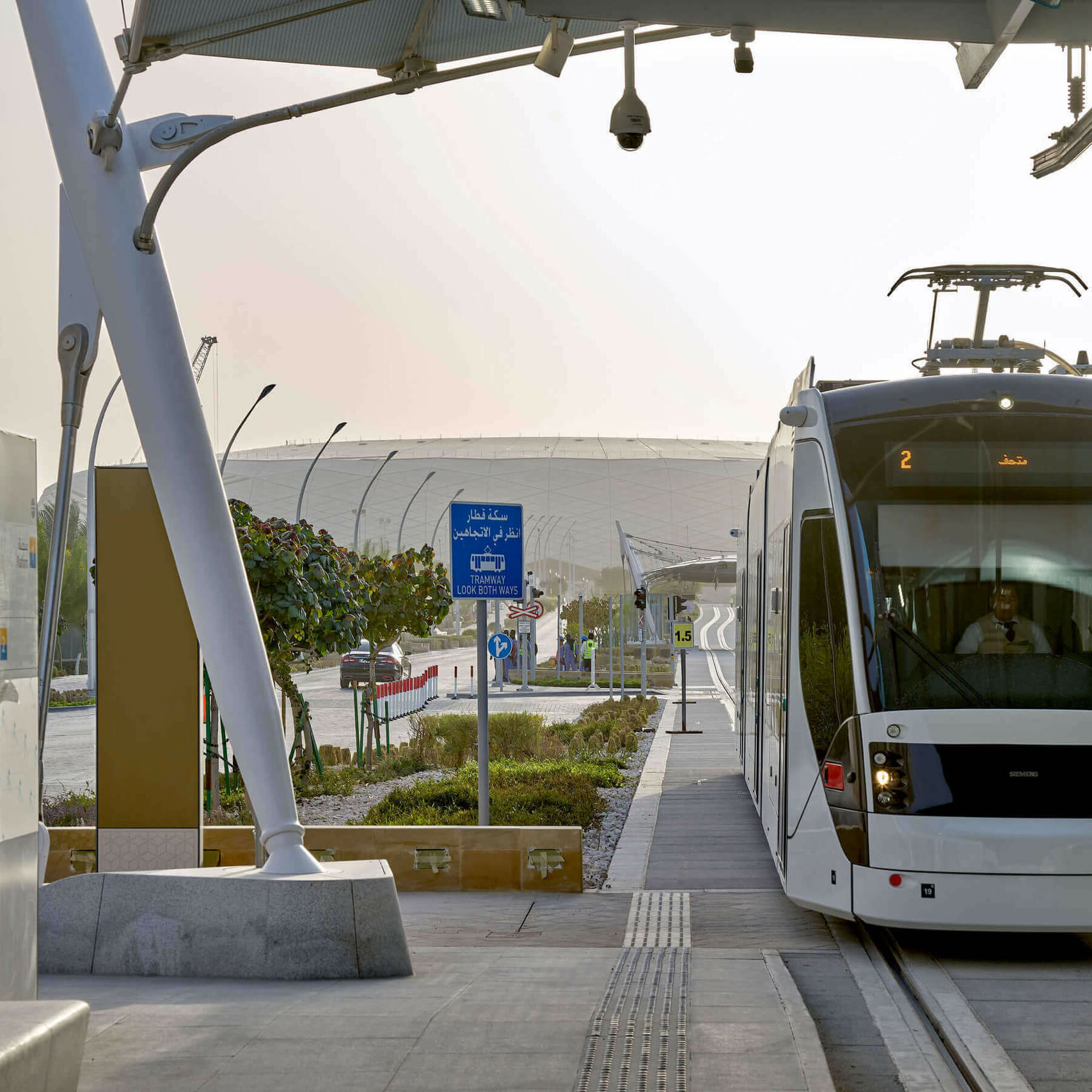 Education City Tram Stops / GRIMSHAW