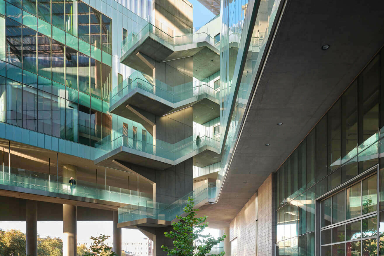The Rob and Melani Walton Center for Planetary Health at Arizona State University / GRIMSHAW