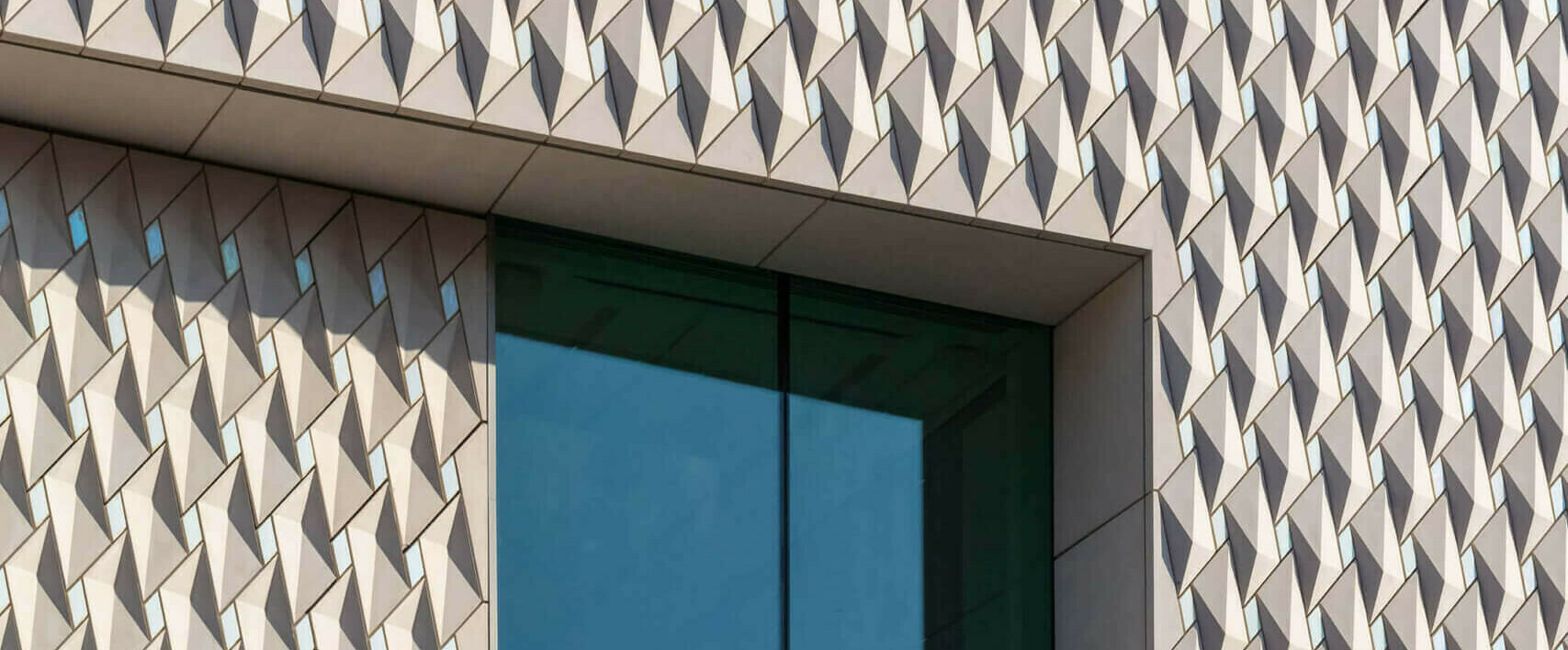 Arter museum opens in Istanbul / GRIMSHAW