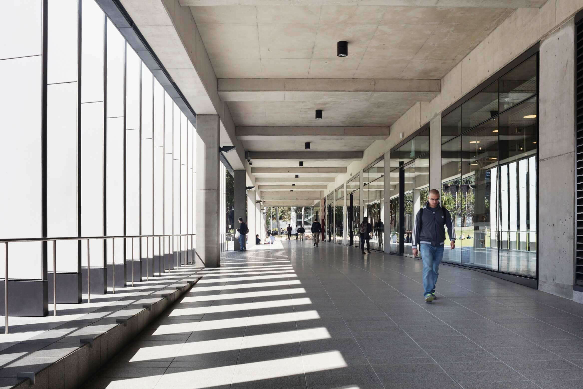 University of New South Wales Hilmer Building / GRIMSHAW