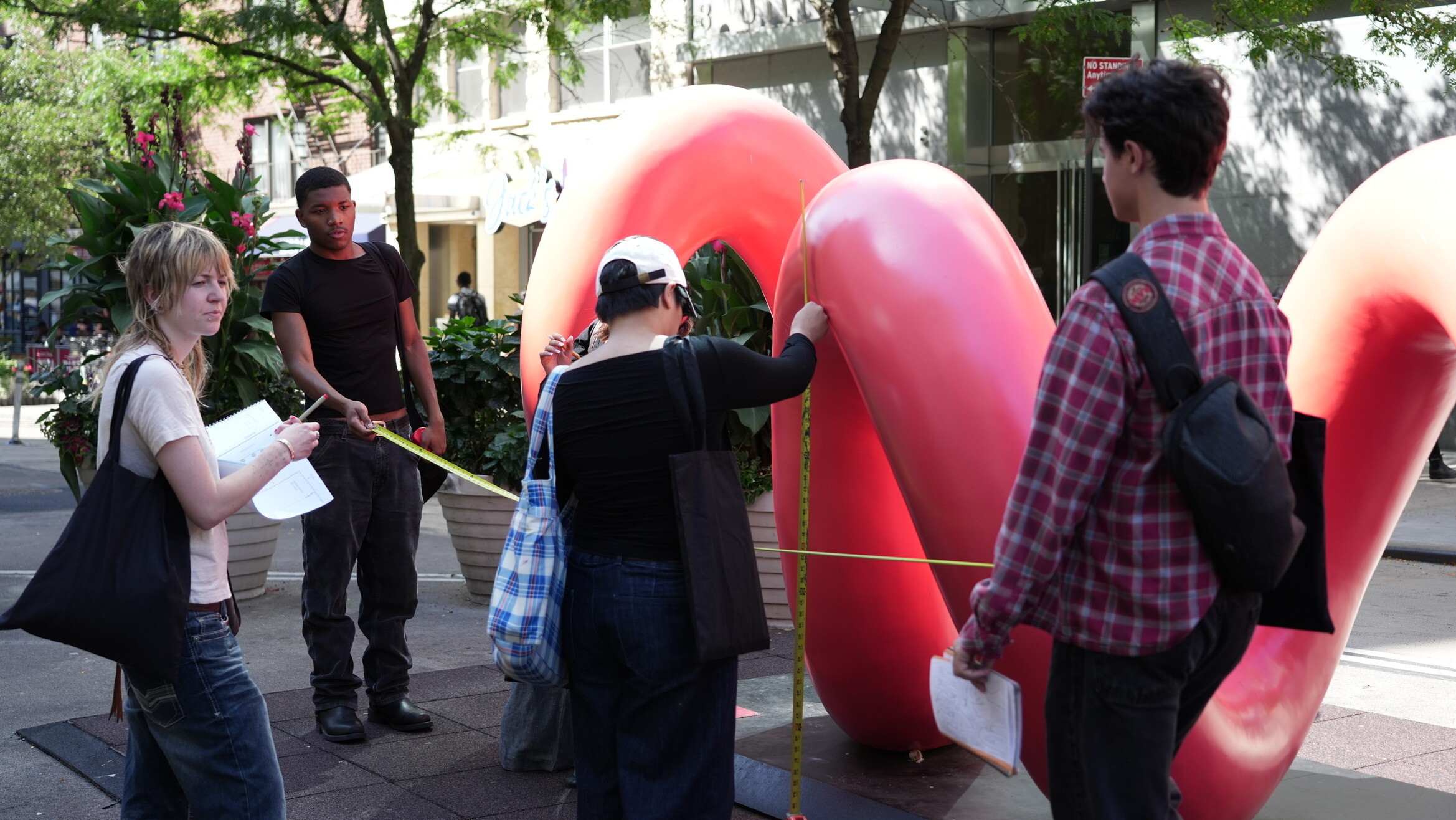 Bead Maze: Reimagining How Public Art is Made / GRIMSHAW