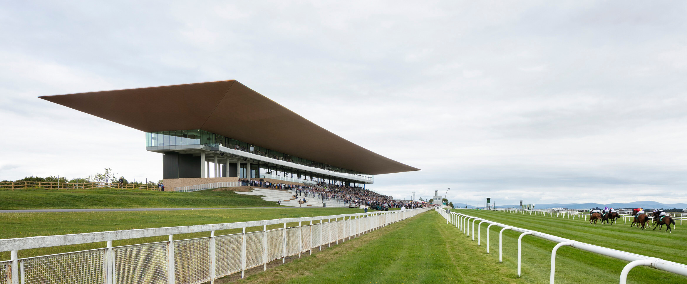 The Curragh Racecourse / GRIMSHAW