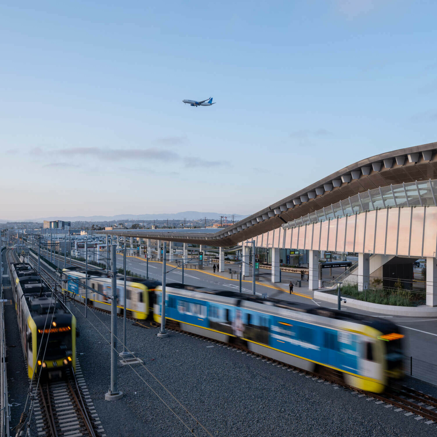 LAX/Metro Transit Center / GRIMSHAW