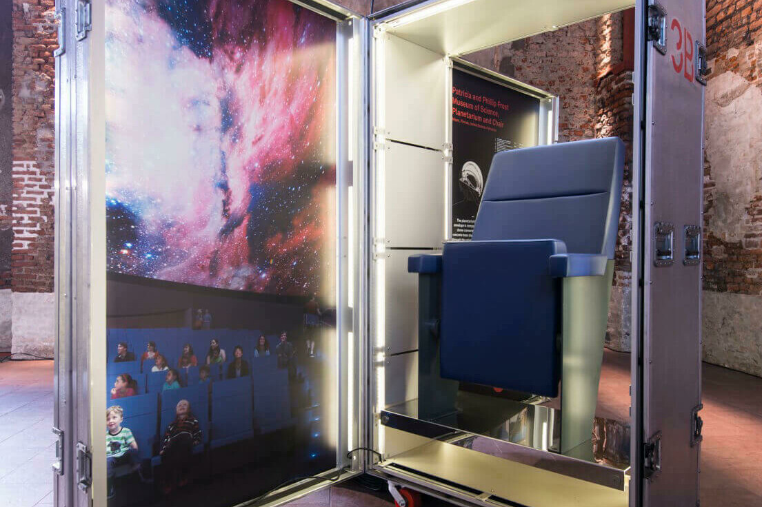 Phillip and Patricia Frost Museum of Science Planetarium Seating / GRIMSHAW