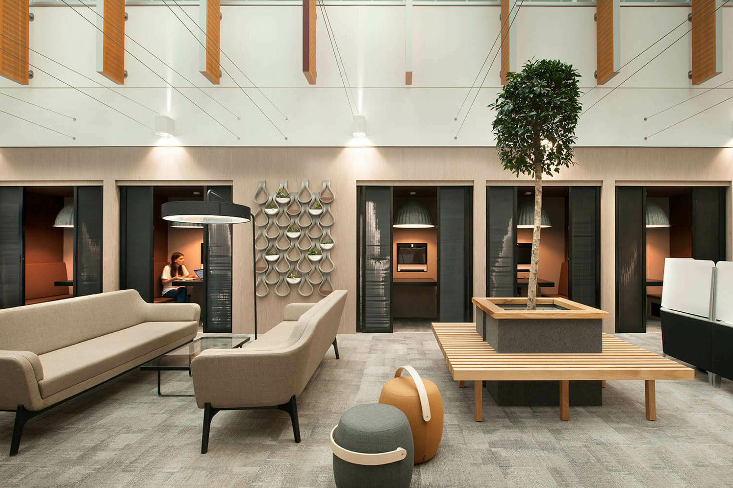 Yoox Net-A-Porter Tech Hub / GRIMSHAW
