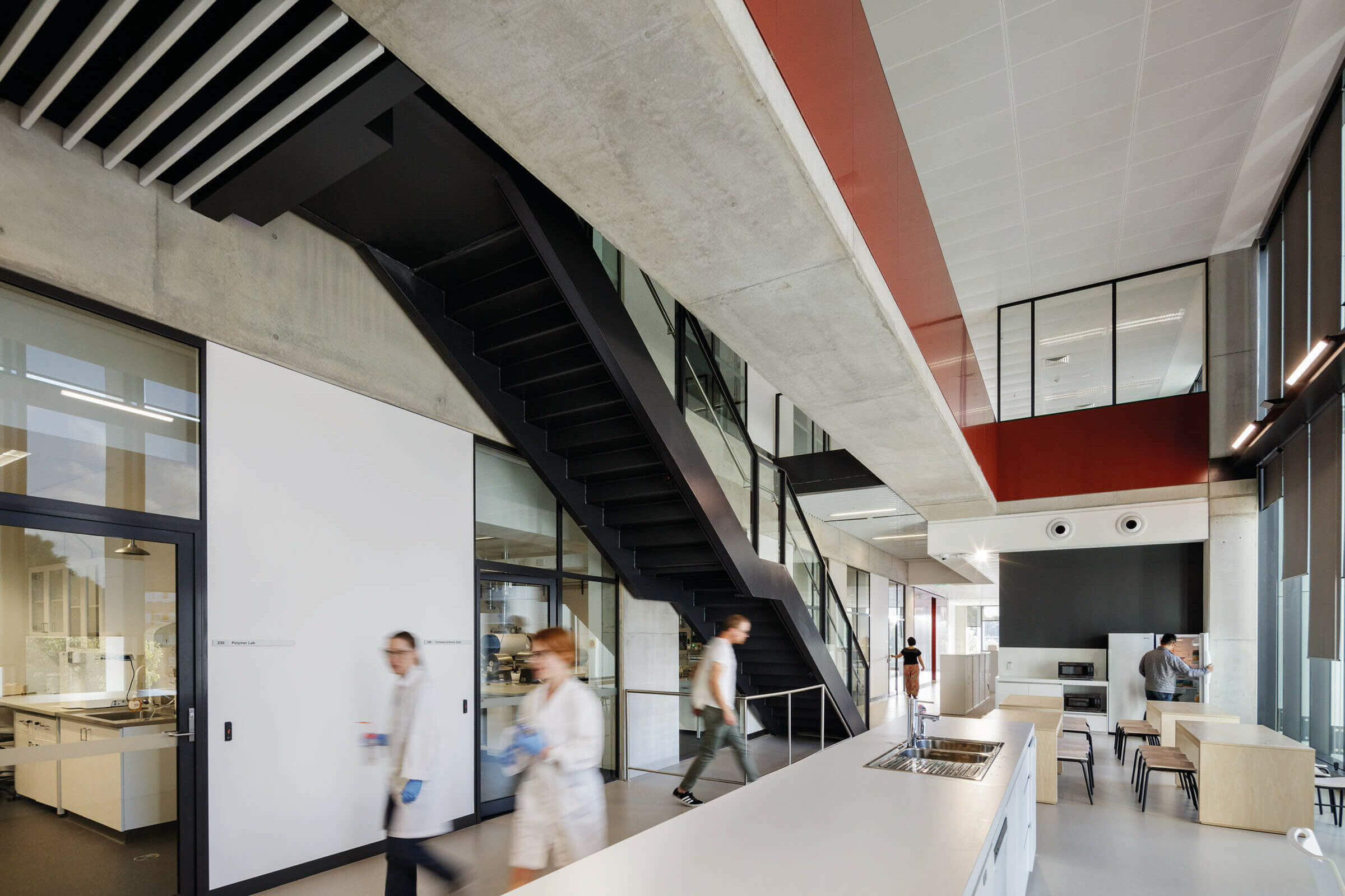 University of New South Wales Hilmer Building / GRIMSHAW