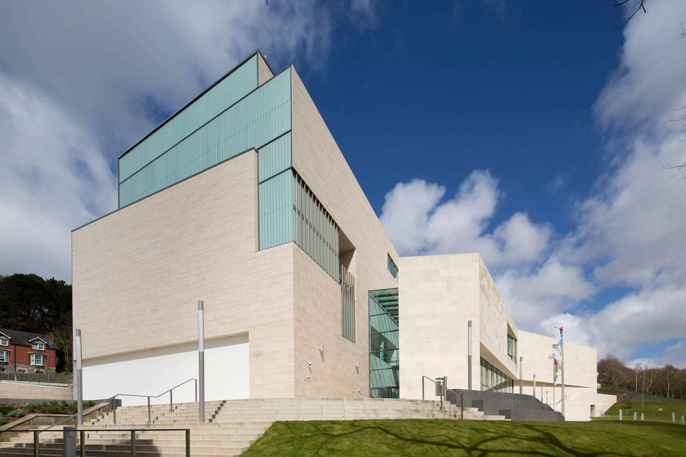 University of Bangor Arts and Innovation Centre / GRIMSHAW