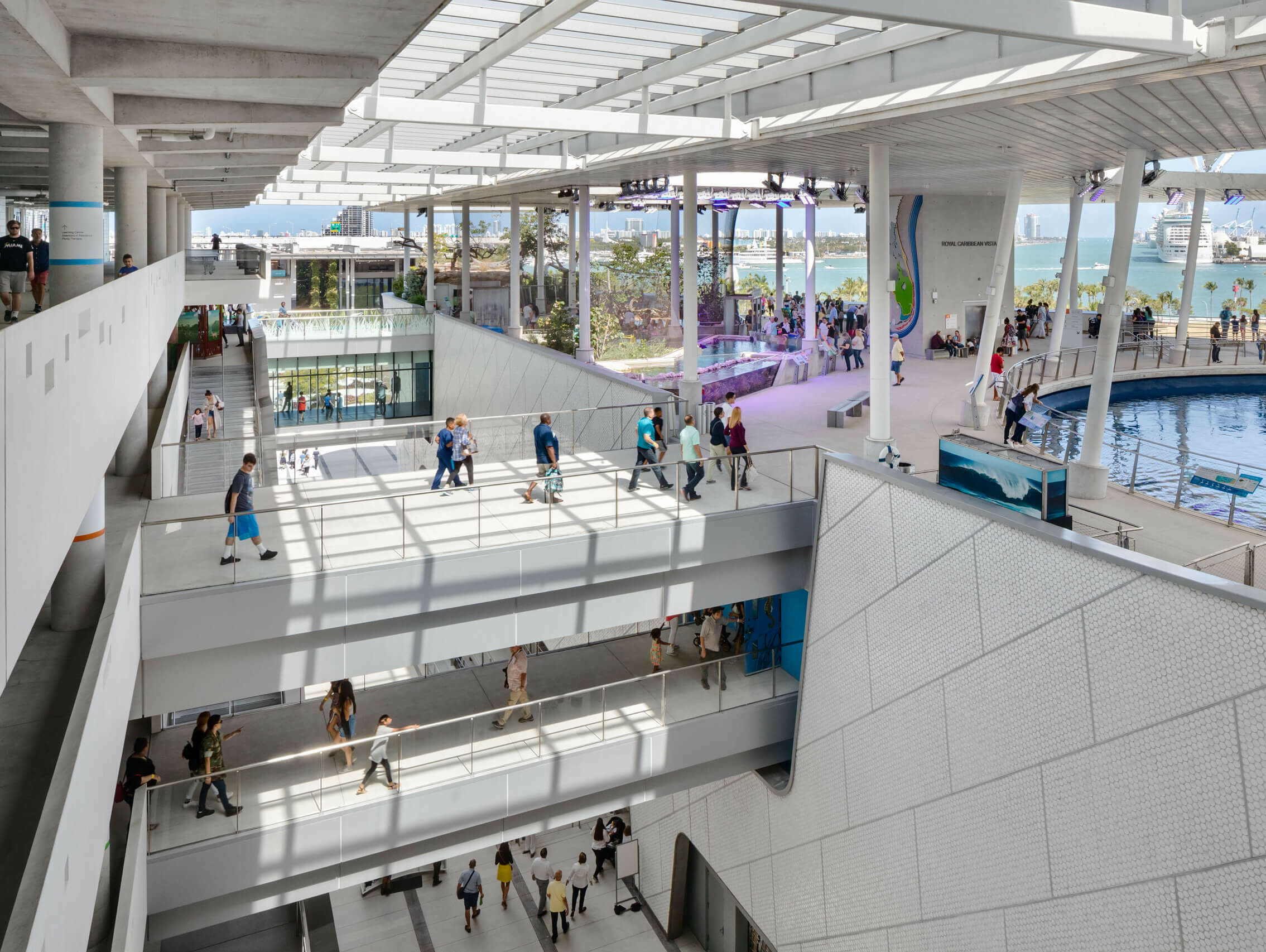 Phillip and Patricia Frost Museum of Science / GRIMSHAW