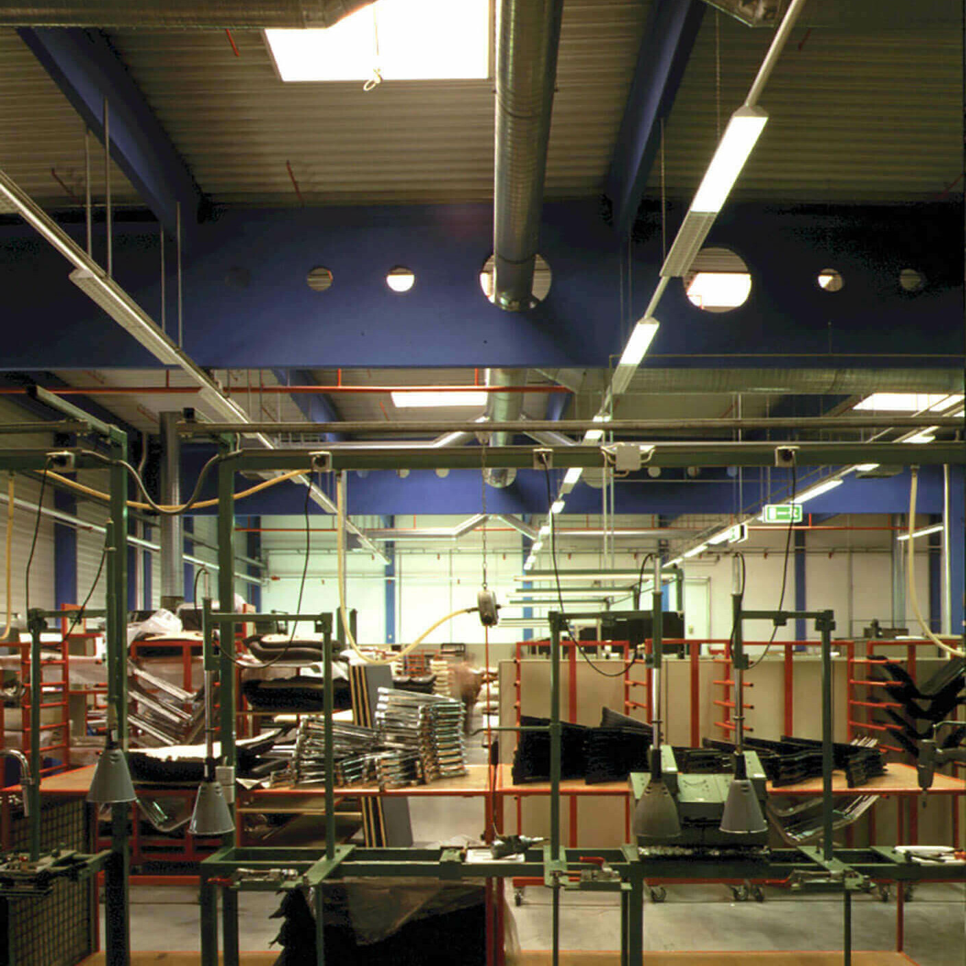 Vitra Furniture Factory / GRIMSHAW