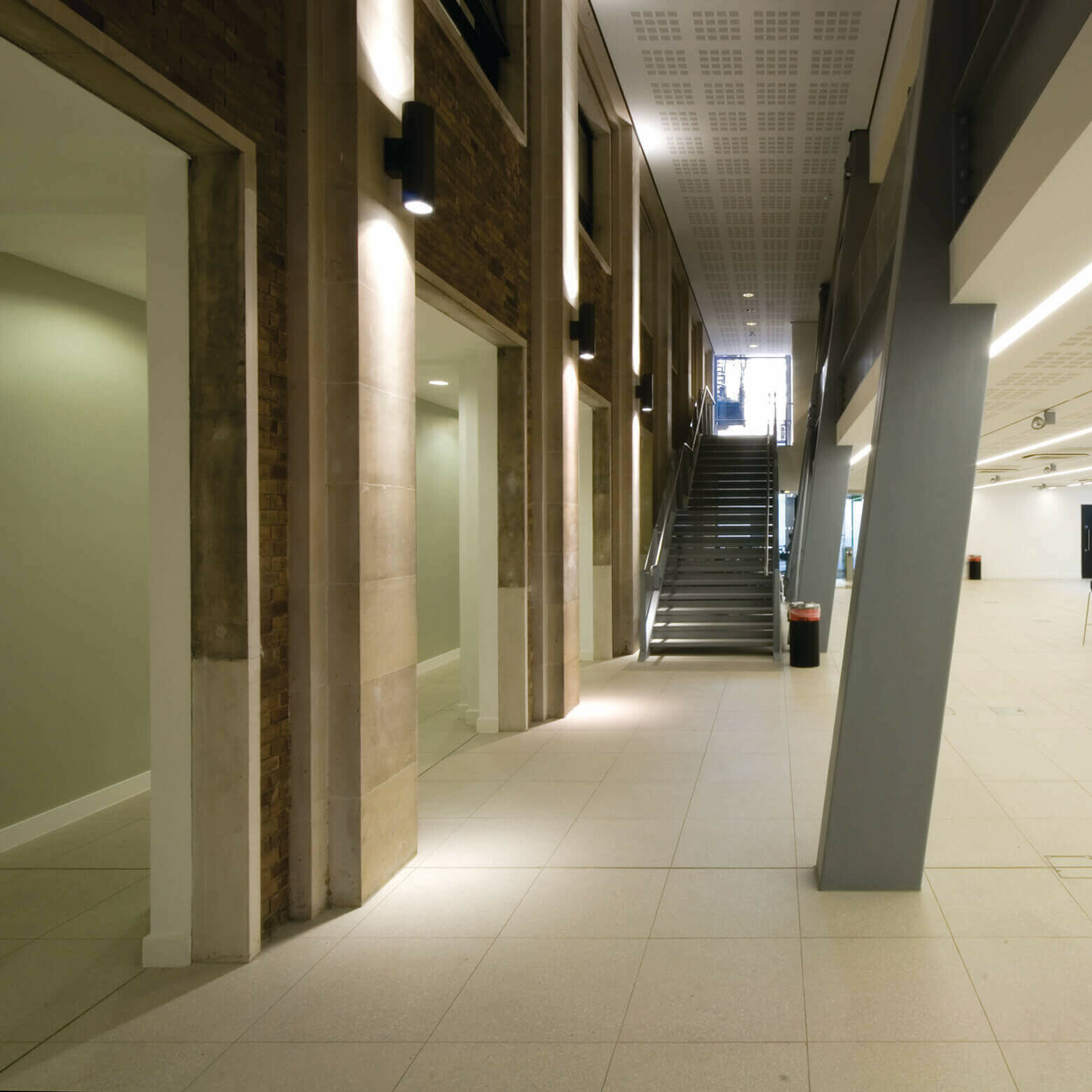 UCL Roberts Building Extension / GRIMSHAW