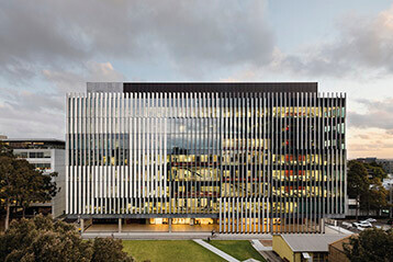 Grimshaw’s new research laboratory for top university wins AIA award / GRIMSHAW