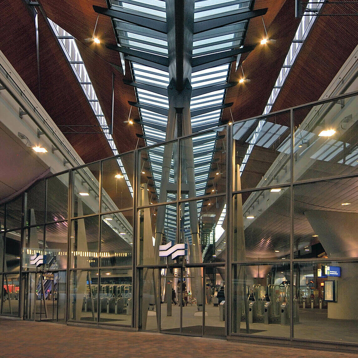 Bijlmer ArenA Station / GRIMSHAW