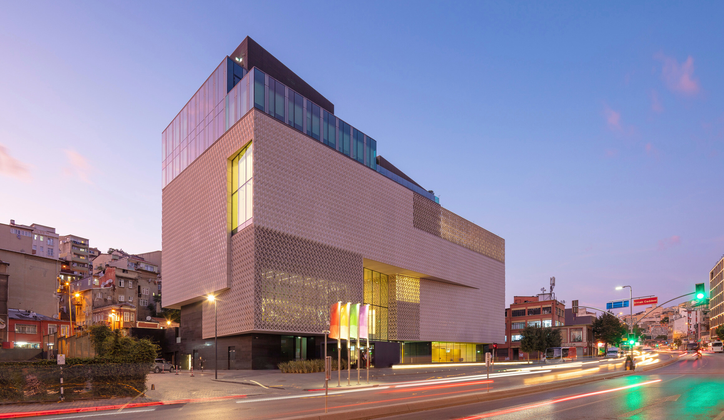 Musée d’art contemporain Arter / GRIMSHAW