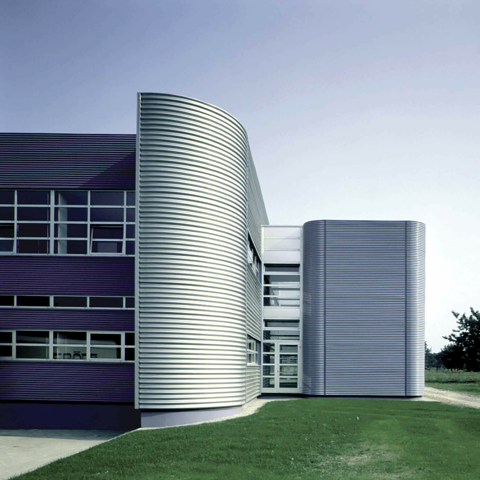 Vitra Furniture Factory / GRIMSHAW