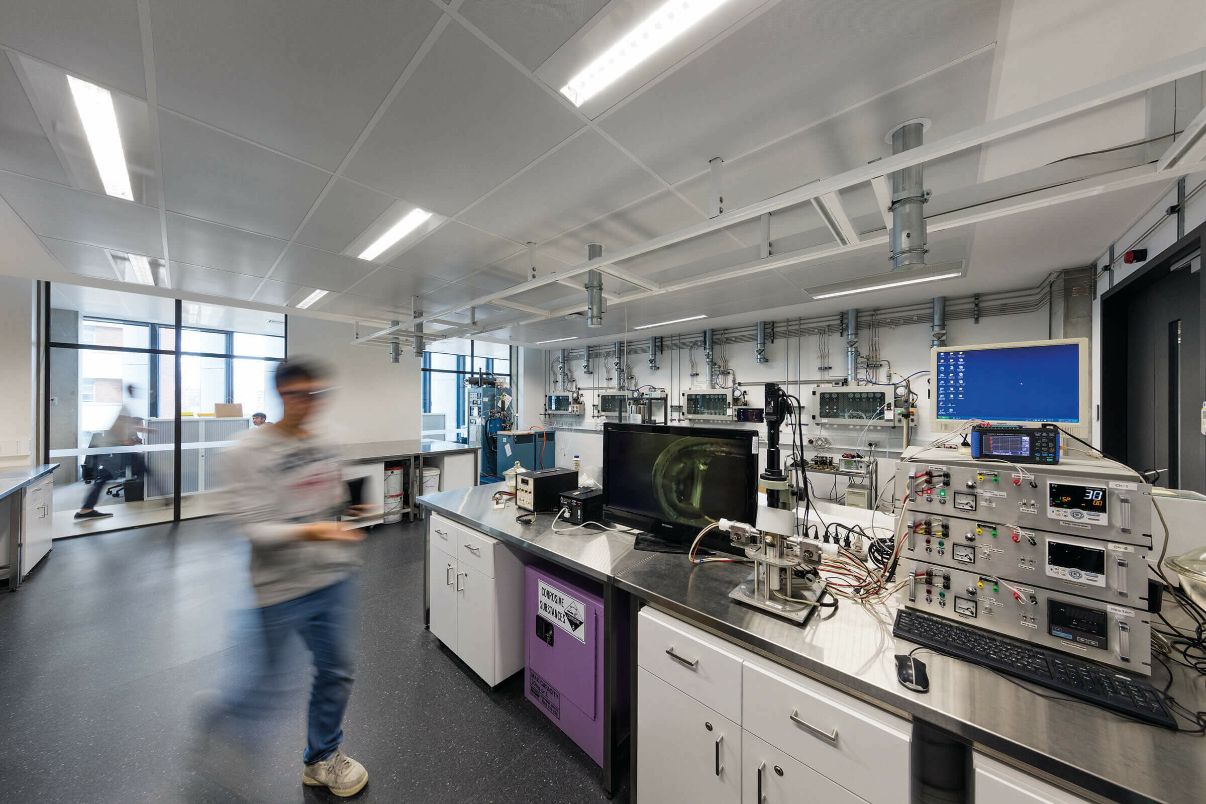 University of New South Wales Hilmer Building / GRIMSHAW