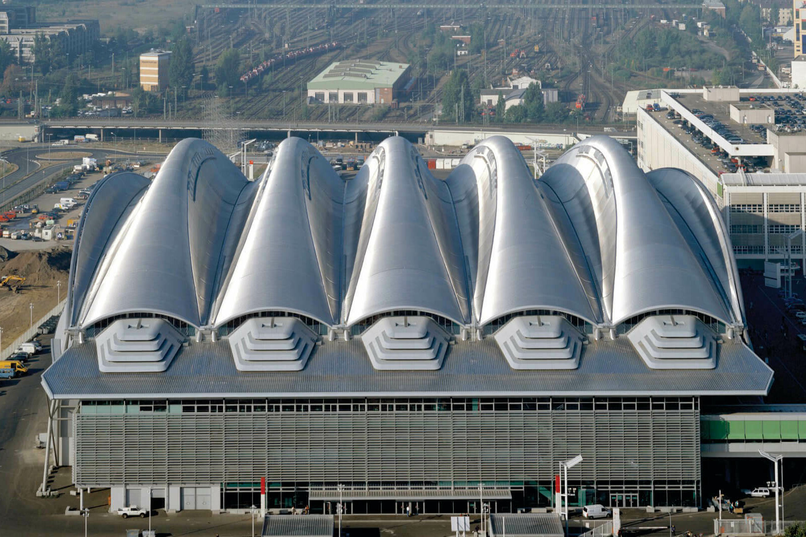 Frankfurt Trade Fair Hall / GRIMSHAW