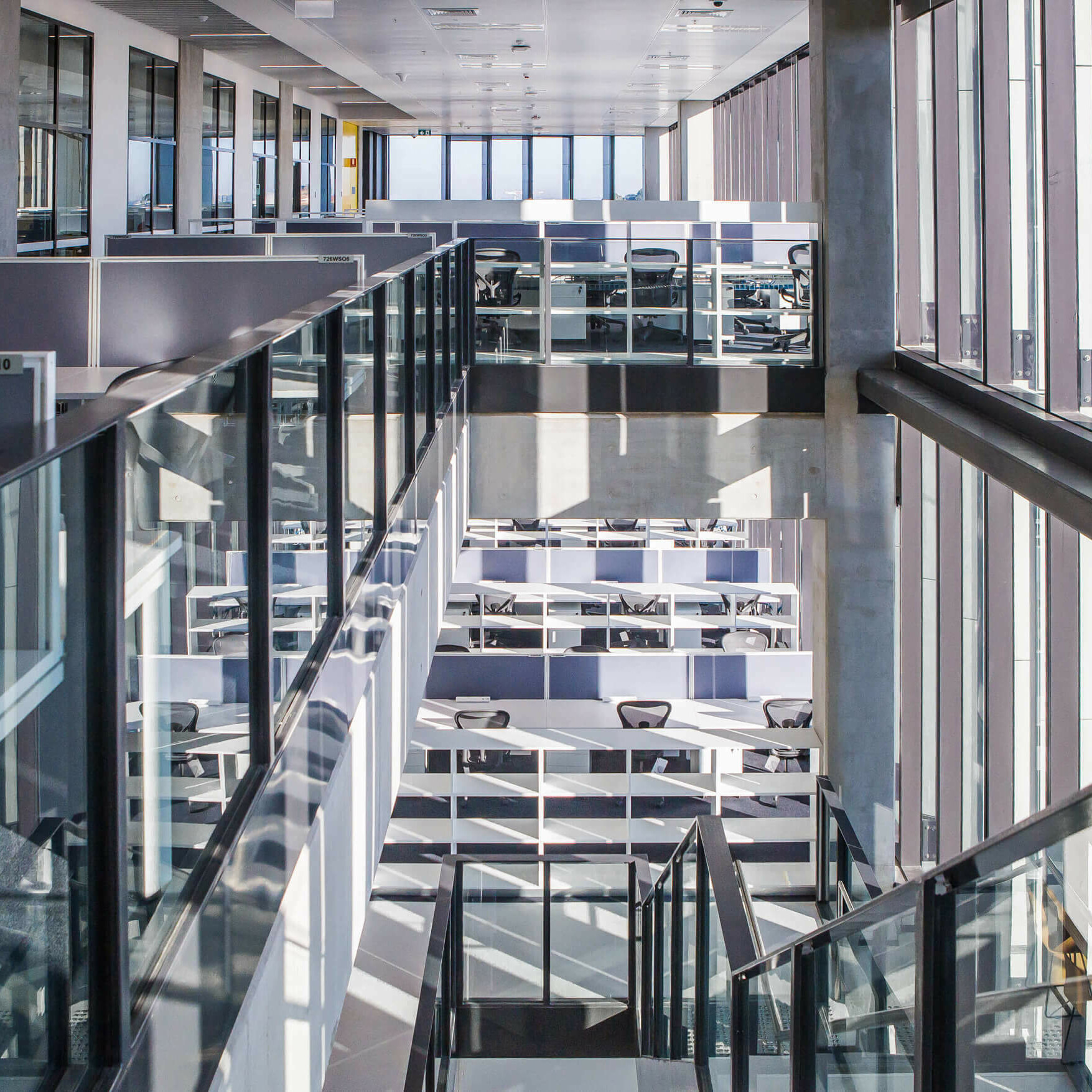 University of New South Wales Science and Engineering Building / GRIMSHAW