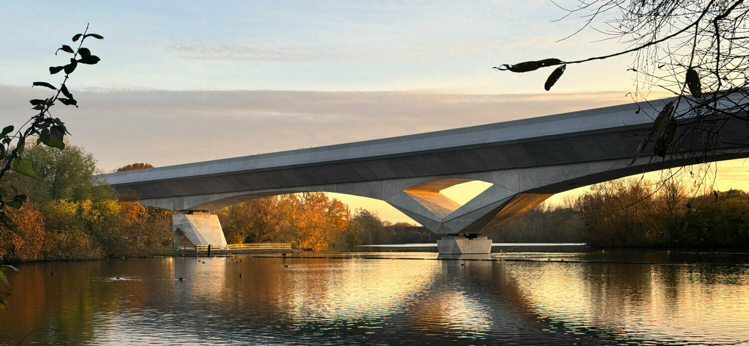 Le viaduc de la vallée de la Colne remporte le prix d’ingénierie aux Building Beauty Awards / GRIMSHAW